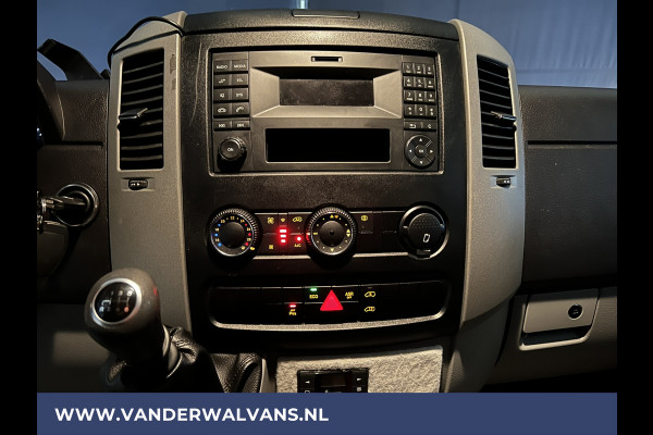 Mercedes-Benz Sprinter 316 CDI 164pk L2H2 Euro6 Airco | 2800kg Trekhaak | Omvormer | Cruisecontrol parkeersensoren, chauffeursstoel