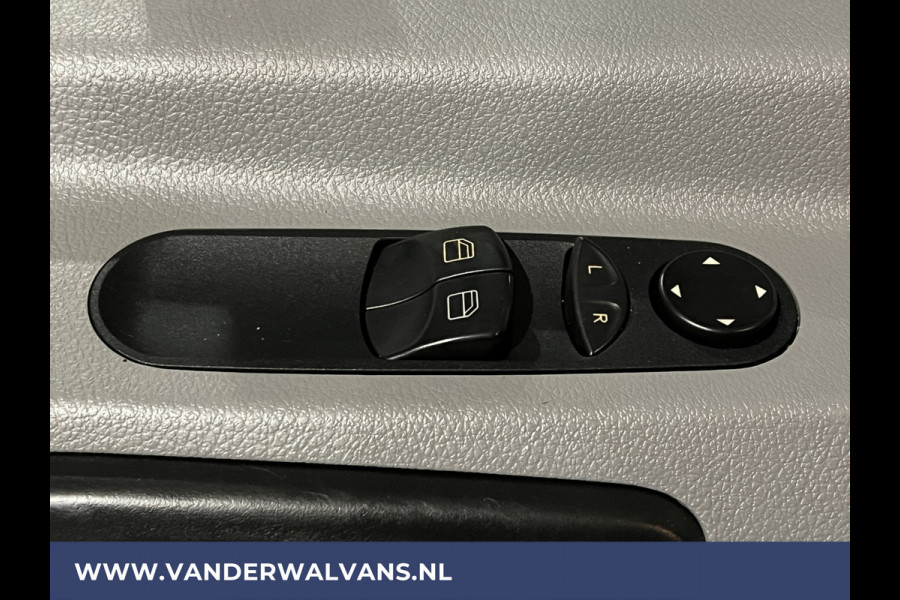 Mercedes-Benz Sprinter 316 CDI 164pk L2H2 Euro6 Airco | 2800kg Trekhaak | Omvormer | Cruisecontrol parkeersensoren, chauffeursstoel