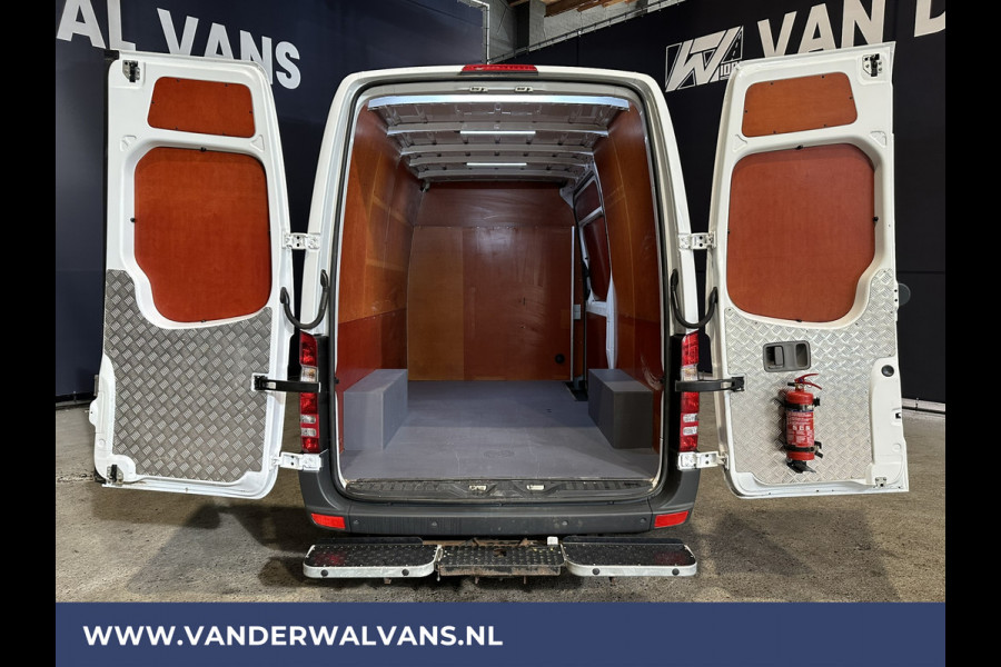 Mercedes-Benz Sprinter 316 CDI 164pk L2H2 Euro6 Airco | 2800kg Trekhaak | Omvormer | Cruisecontrol parkeersensoren, chauffeursstoel