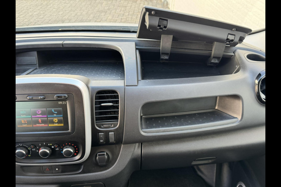 Renault Trafic 2.0 dCi 145 T29 L2H1 DC Luxe Climate control Cruise control Navigatie Apple carplay