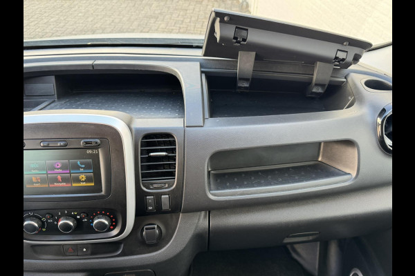 Renault Trafic 2.0 dCi 145 T29 L2H1 DC Luxe Climate control Cruise control Navigatie Apple carplay