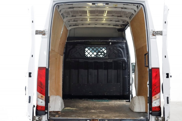Iveco Daily 35S16 160pk E6 L2H2 HiMatic Automaat Airco/Camera Trekhaak 3500kg 05-2018
