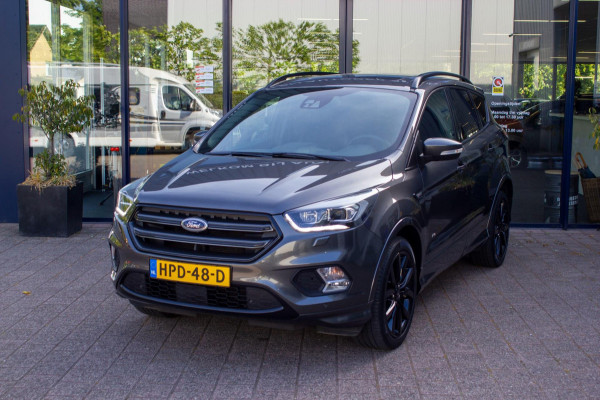 Ford Kuga 1.5 EcoBoost ST Line|Prijs rijklaar incl 12 mnd garantie| Pano Navi Elek trekhaak Carplay Stuur en stoelverwarming PDC