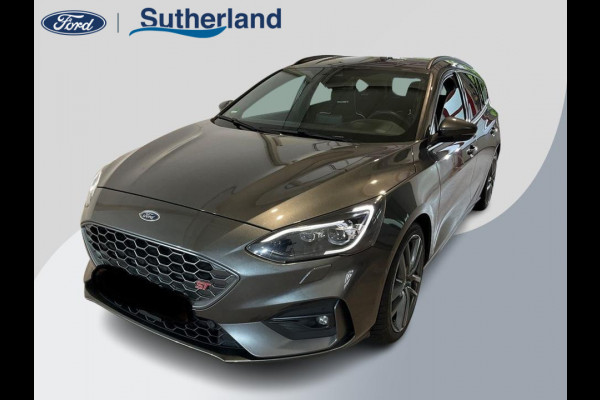 Ford FOCUS Wagon 2.3 EcoBoost ST-3 | Adaptive cruise control | Adaptive LED |  Trekhaak | Winter Pack | Bang&Olufsen | Elektrische achterklep | Head up Display