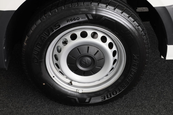 Volkswagen Crafter Highline L3H3 2.0 TDI EU6 140 pk 3.5T Automaat