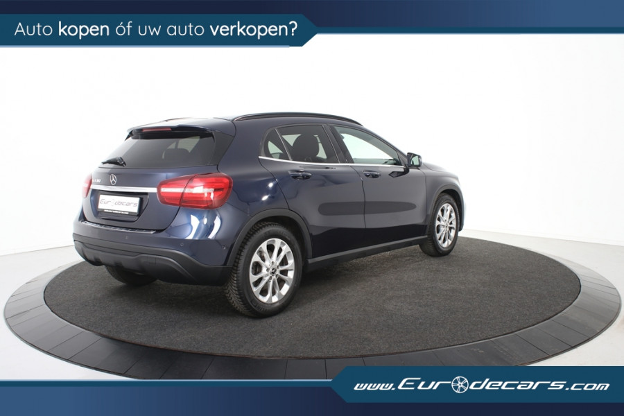 Mercedes-Benz GLA 180 *1ste Eigenaar*Navigatie*Leer*PDC*