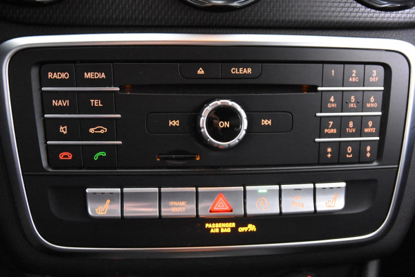 Mercedes-Benz GLA 180 *1ste Eigenaar*Navigatie*Leer*PDC*