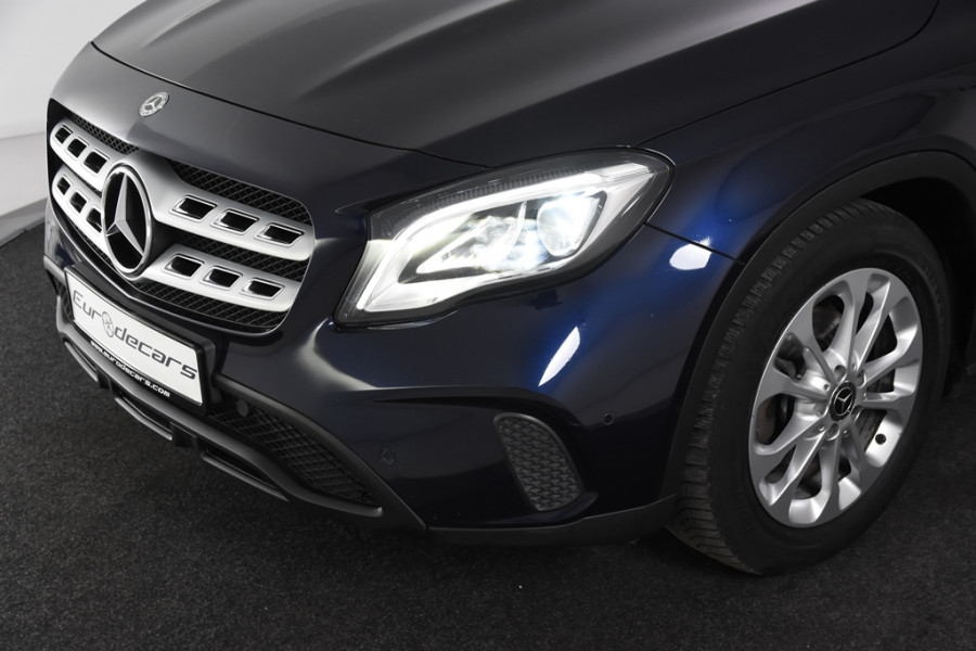 Mercedes-Benz GLA 180 *1ste Eigenaar*Navigatie*Leer*PDC*