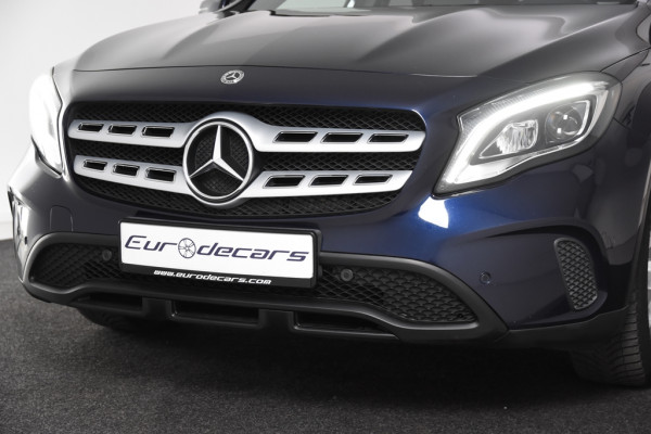 Mercedes-Benz GLA 180 *1ste Eigenaar*Navigatie*Leer*PDC*
