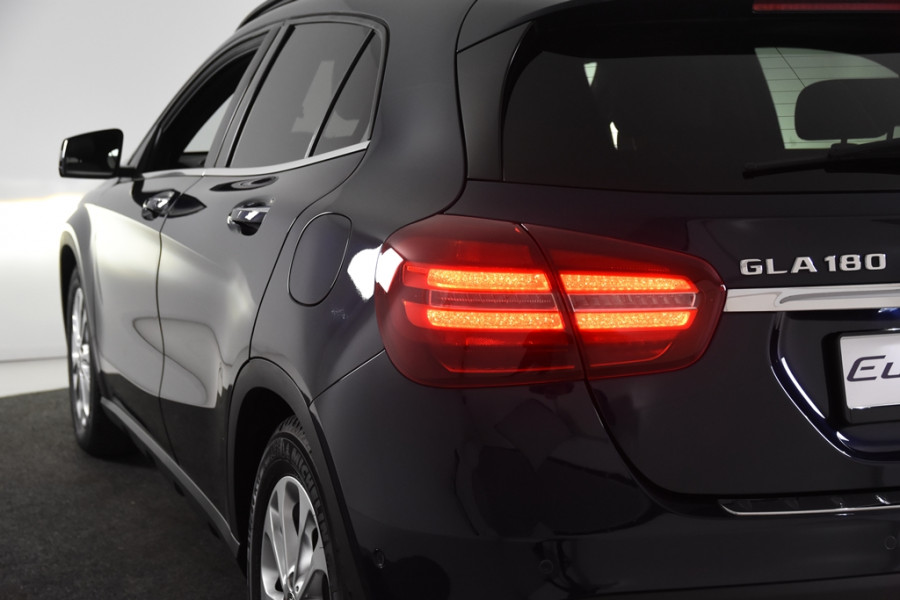 Mercedes-Benz GLA 180 *1ste Eigenaar*Navigatie*Leer*PDC*