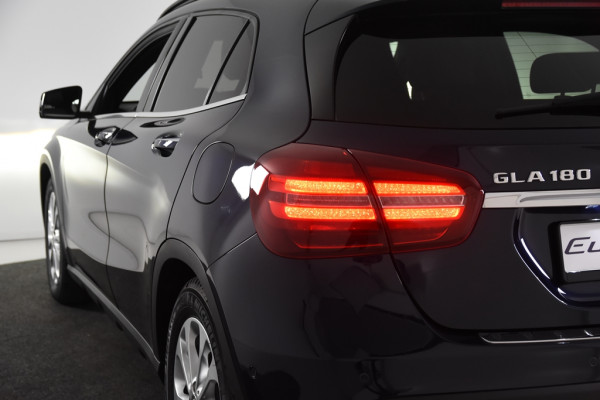 Mercedes-Benz GLA 180 *1ste Eigenaar*Navigatie*Leer*PDC*