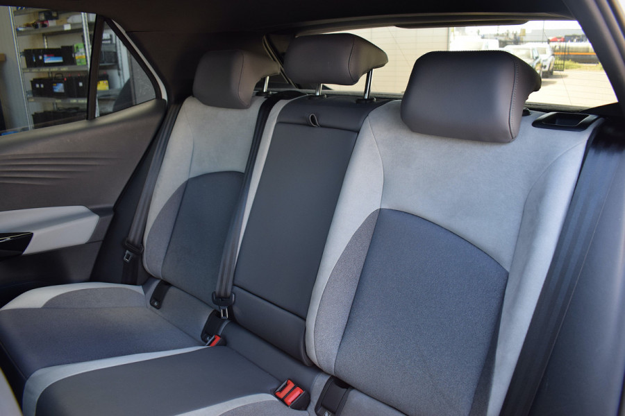 Volkswagen ID.3 First Max 58 kWh | Trekhaak | Pano | HUD | Massage | CarPlay