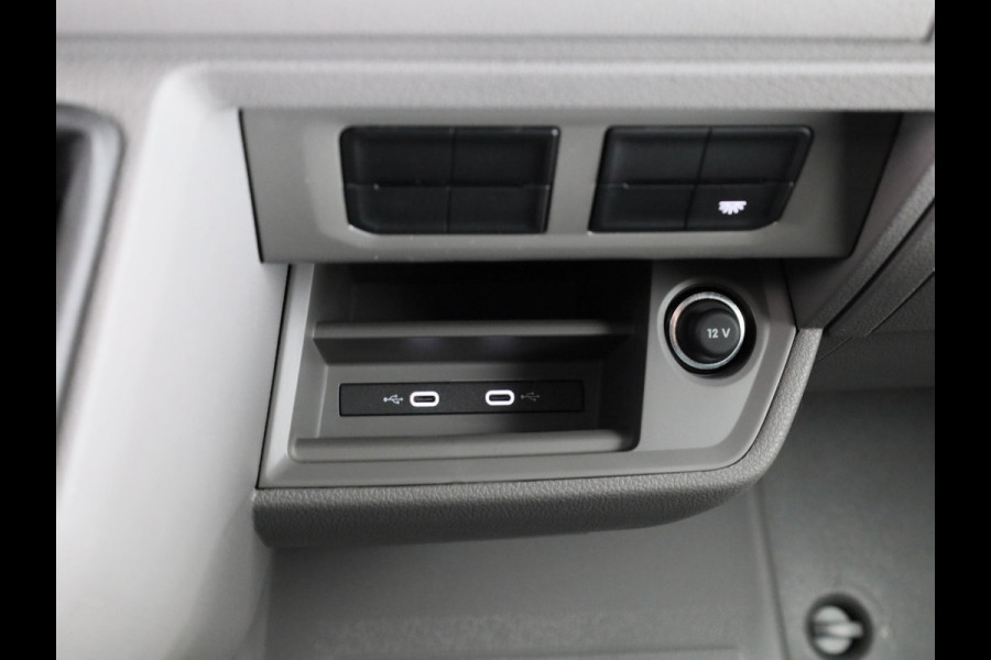 Volkswagen Crafter Trendline L3 2.0 TDI EU6 103 kW (140 pk) GVW 3.0T NETTO DEAL!! Zijschuifdeur links en rechts, Camera achter!!