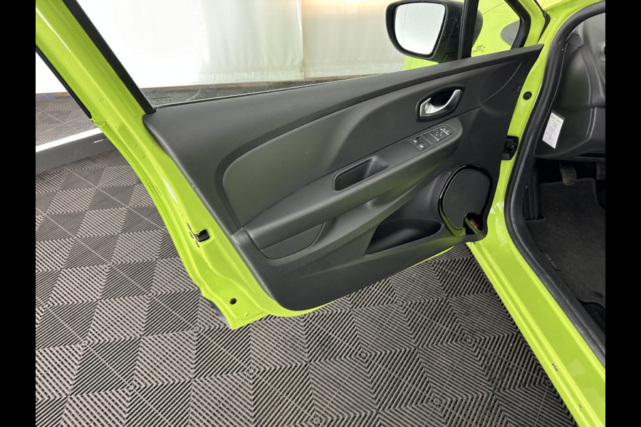 Renault Clio Estate 0.9 TCe Zen *NAVI-FULLMAP | AIRCO | CRUISE | PDC | BASS-REFLEX-SOUND | COMFORT-SEATS | TOWBAR*