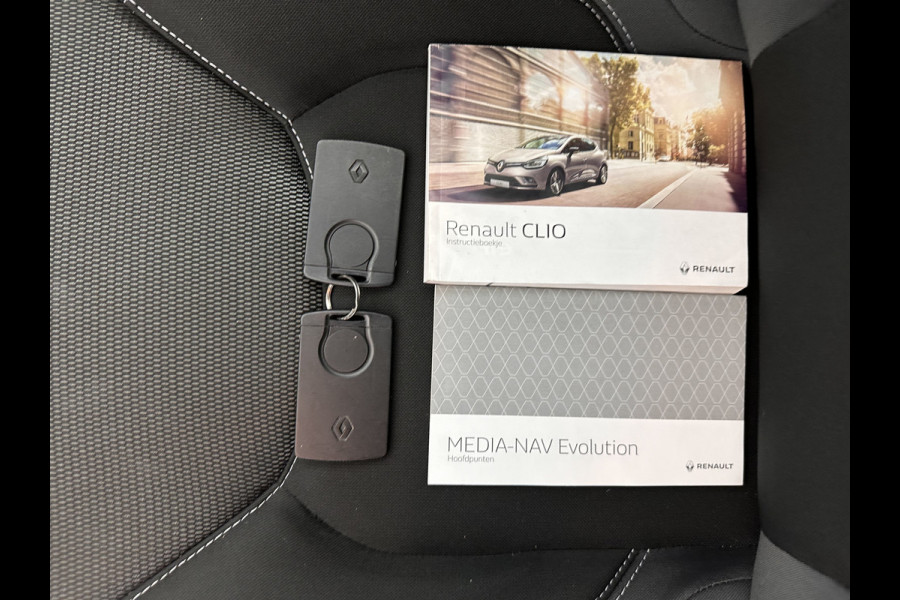 Renault Clio Estate 0.9 TCe Zen *NAVI-FULLMAP | AIRCO | CRUISE | PDC | BASS-REFLEX-SOUND | COMFORT-SEATS | TOWBAR*