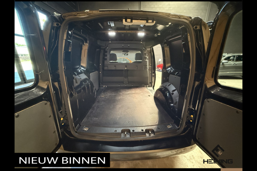Volkswagen Caddy Cargo 1.5 TSI 150 PK DSG. Marge auto. BPM BETAALD 11000 KM !