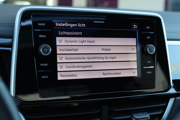 Volkswagen T-Roc 1.5 TSI R-Line *Pano*Camera*Massage*Keyless*DSG*