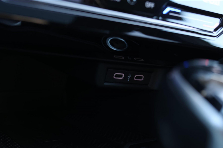 Volkswagen T-Roc 1.5 TSI R-Line *Pano*Camera*Massage*Keyless*DSG*