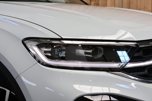 Volkswagen T-Roc 1.5 TSI R-Line *Pano*Camera*Massage*Keyless*DSG*