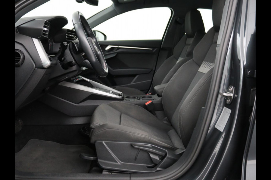 Audi A3 Sportback 30 TFSI Business edition Automaat | Trekhaak | Navigatie | Appel CarPlay | Cruise Control | DAB | LED | LMV