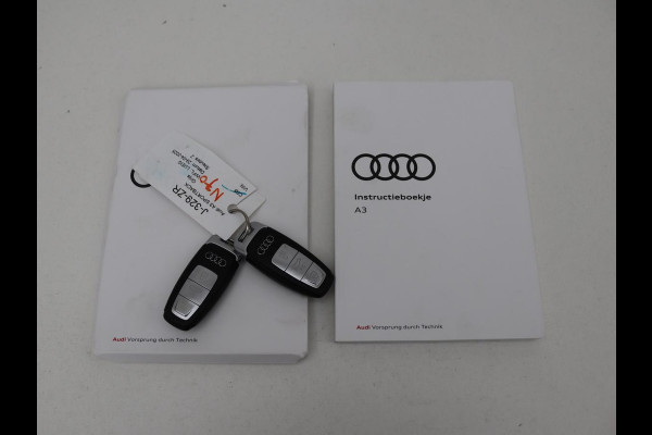 Audi A3 Sportback 30 TFSI Business edition Automaat | Trekhaak | Navigatie | Appel CarPlay | Cruise Control | DAB | LED | LMV