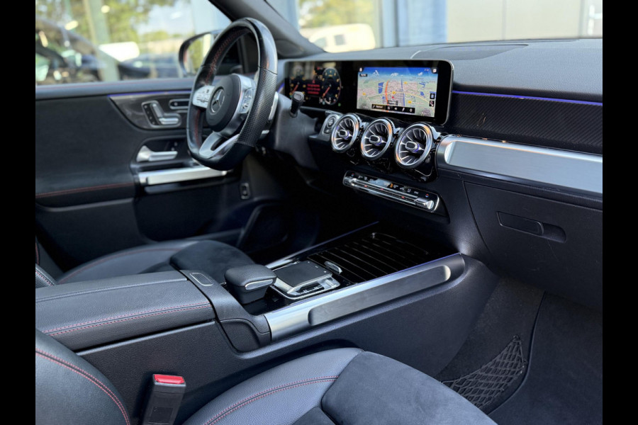 Mercedes-Benz Glb 200 Business Solution AMG 7p. Pano|Trekhaak|Sfeer|Advanced sound