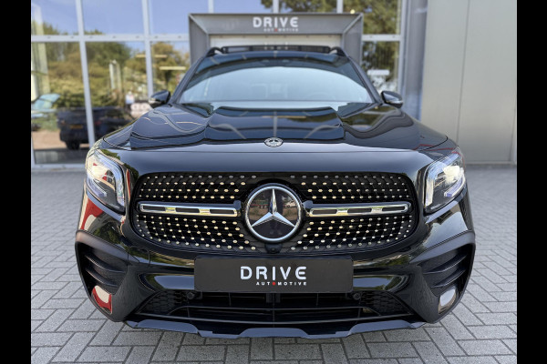 Mercedes-Benz Glb 200 Business Solution AMG 7p. Pano|Trekhaak|Sfeer|Advanced sound
