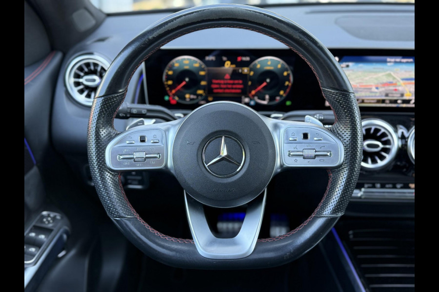 Mercedes-Benz Glb 200 Business Solution AMG 7p. Pano|Trekhaak|Sfeer|Advanced sound