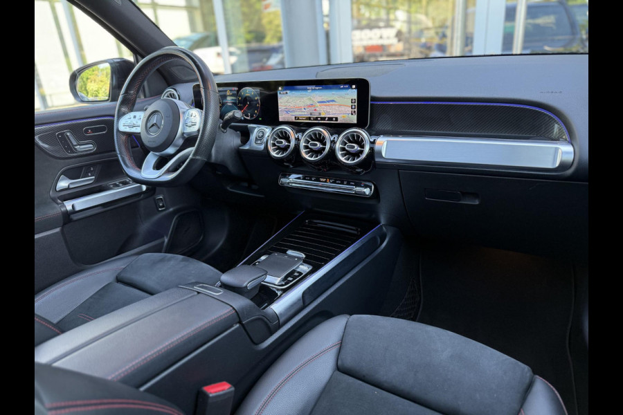 Mercedes-Benz Glb 200 Business Solution AMG 7p. Pano|Trekhaak|Sfeer|Advanced sound