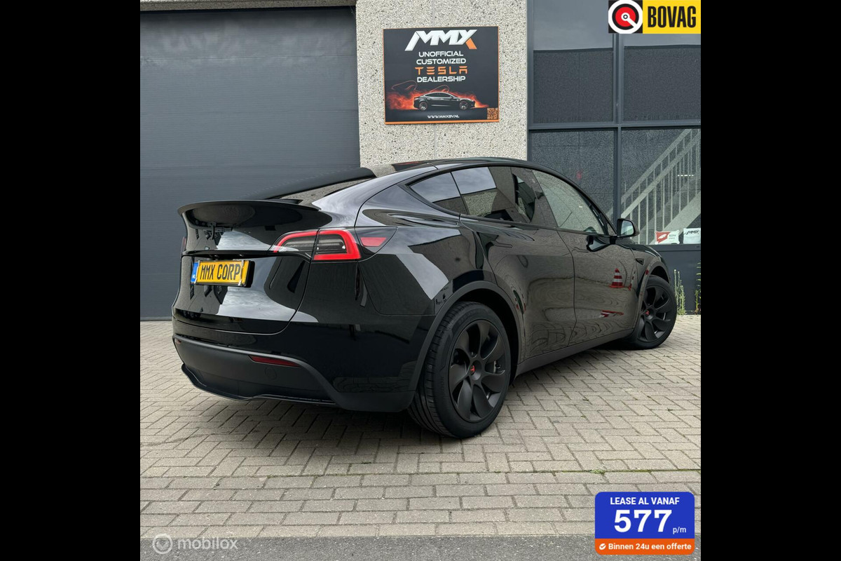 Tesla Model Y SR RWD ZWART MiC AMD RYZEN MMX PACK Tesla Model Y SR RWD ZWART MiC AMD RYZEN MMX PACK