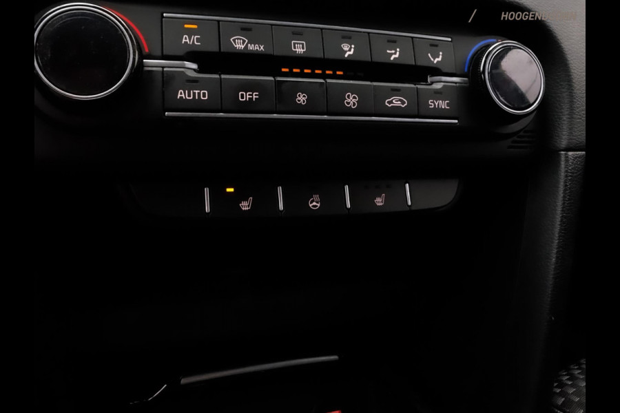 Kia Ceed 1.0 T-GDi DynamicPlusLine (APPLE CARPLAY,LED VERLICHTING,KEYLESS,CAMERA,STOEL-STUURVERWARMING,LM-VELGEN,TOPCONDITIE)