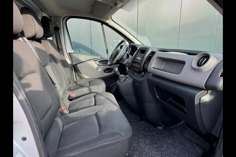 Renault Trafic 1.6 dCi T29 L2H1 * Trekhaak * Betimmering * Bluetooth *