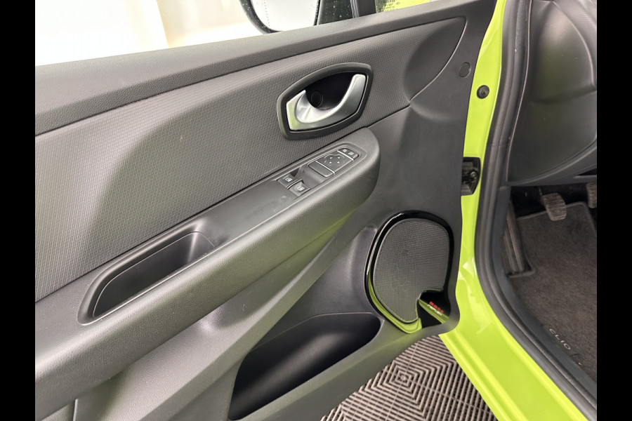 Renault Clio Estate 0.9 TCe Zen *NAVI-FULLMAP | AIRCO | CRUISE | PDC | BASS-REFLEX-SOUND | COMFORT-SEATS | TOWBAR*