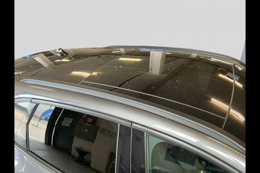 Ford Kuga 2.5 PHEV ST-Line X | Wegklapbare trekhaak | Panoramadak | Adaptive cruise control | Winter Pack | Head up Display |