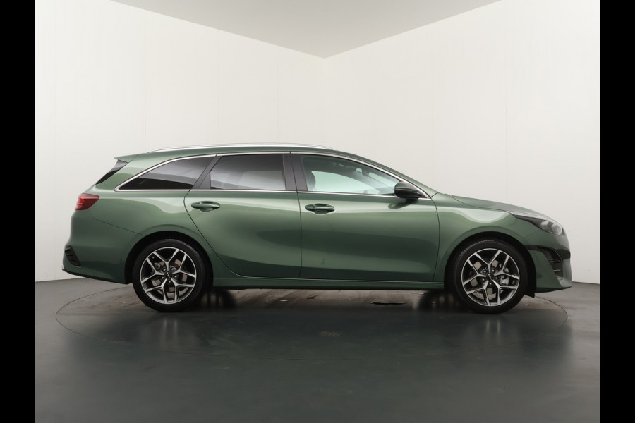 Kia Ceed Sportswagon 1.6 GDI PHEV ExecutiveLine Apple Carplay/ Android Auto - Cruise Control adaptief - Navigatie - Stoel/stuur verwarming - Panoramadak Fabrieksgarantie tot 03-2031