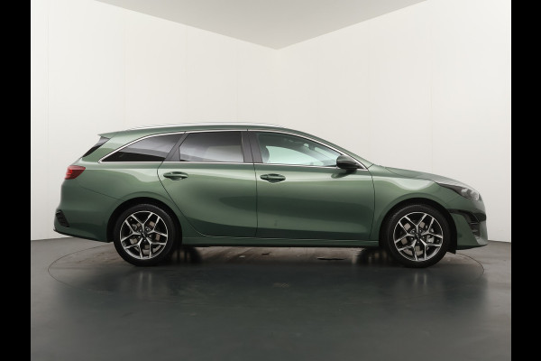 Kia Ceed Sportswagon 1.6 GDI PHEV ExecutiveLine Apple Carplay/ Android Auto - Cruise Control adaptief - Navigatie - Stoel/stuur verwarming - Panoramadak Fabrieksgarantie tot 03-2031
