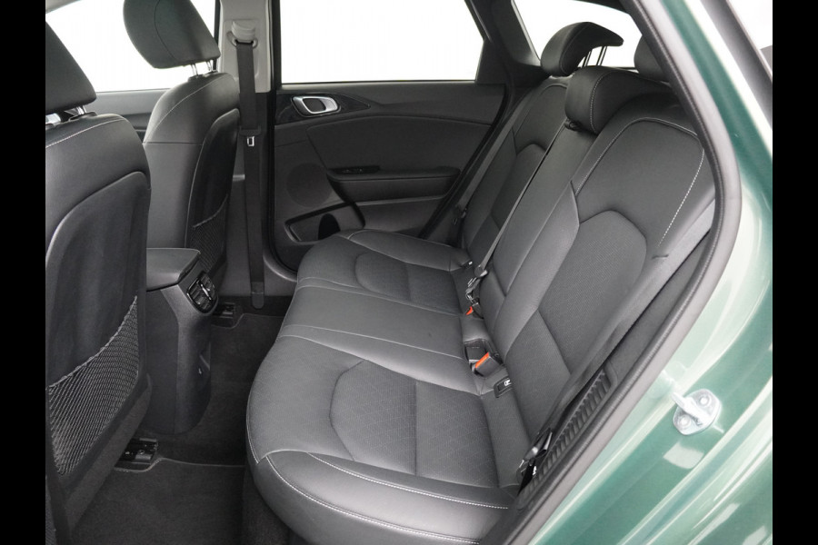 Kia Ceed Sportswagon 1.6 GDI PHEV ExecutiveLine Apple Carplay/ Android Auto - Cruise Control adaptief - Navigatie - Stoel/stuur verwarming - Panoramadak Fabrieksgarantie tot 03-2031