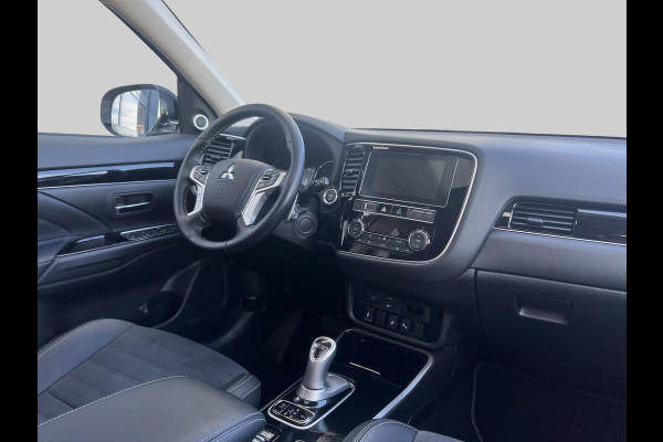 Mitsubishi Outlander 2.4 PHEV Intense+ Trekhaak