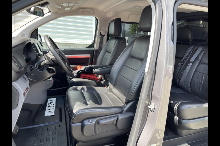 Citroën Jumpy 2.0 BlueHDI 180pk automaat Business XL L3H1 DC 5 persoons S&S / € 29.950 marge / vrij van btw / euro 6 diesel / airco / cruise / navi / camera / leer / trekhaak / rolstoel lift