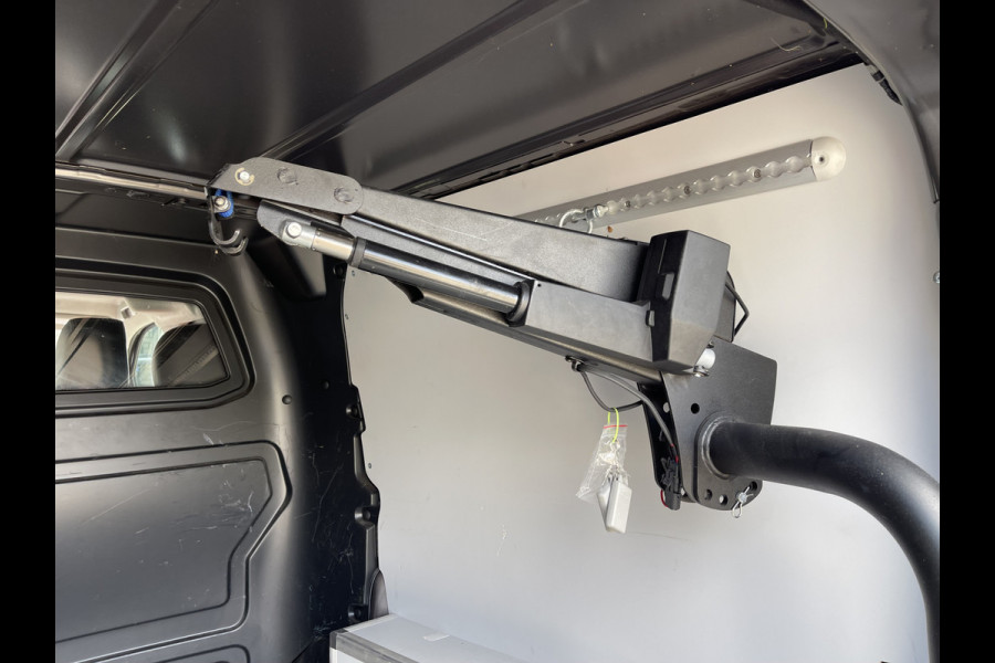 Citroën Jumpy 2.0 BlueHDI 180pk automaat Business XL L3H1 DC 5 persoons S&S / € 29.950 marge / vrij van btw / euro 6 diesel / airco / cruise / navi / camera / leer / trekhaak / rolstoel lift