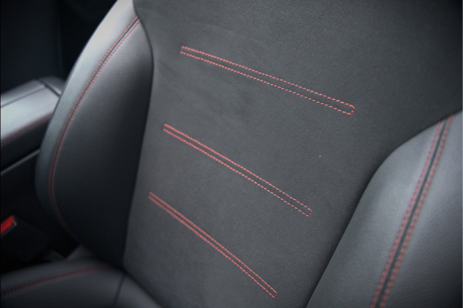 Mercedes-Benz CLA-Klasse Shooting Brake 250 e AMG Line | Panoramadak | Stoelverwarming | Cruise Control | Camera | Apple Carplay | Ambiance Verlichting | Night Pakket | Keyless | Dealer Onderhouden | Dodehoekdetectie