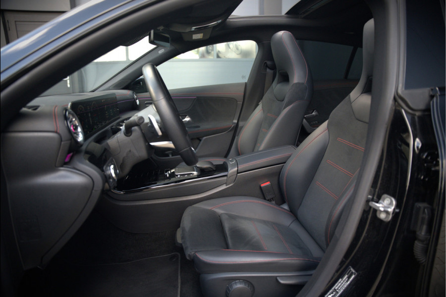 Mercedes-Benz CLA-Klasse Shooting Brake 250 e AMG Line | Panoramadak | Stoelverwarming | Cruise Control | Camera | Apple Carplay | Ambiance Verlichting | Night Pakket | Keyless | Dealer Onderhouden | Dodehoekdetectie