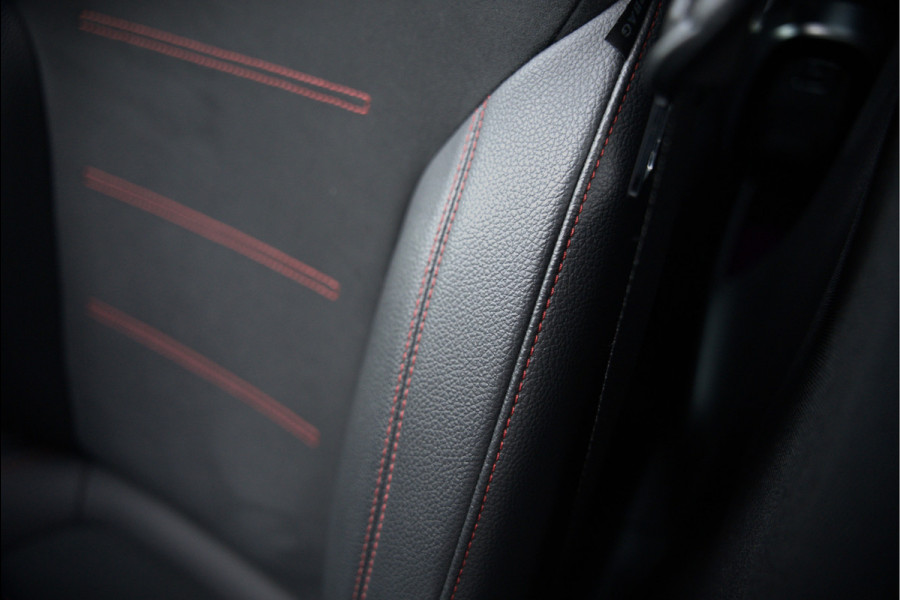 Mercedes-Benz CLA-Klasse Shooting Brake 250 e AMG Line | Panoramadak | Stoelverwarming | Cruise Control | Camera | Apple Carplay | Ambiance Verlichting | Night Pakket | Keyless | Dealer Onderhouden | Dodehoekdetectie