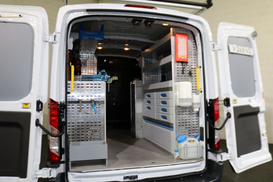 Ford Transit 2.0 TDci 130pk L2 H2 Airco Imperiaal Trap Trekhaak (2.8T) Inrichting
