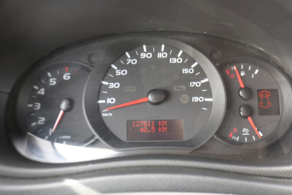 Renault Master 2.3 dCi 145pk L2 H2 Airco Navigatie Glasresteel
