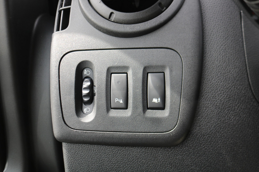 Renault Master 2.3 dCi 145pk L2 H2 Airco Navigatie Glasresteel