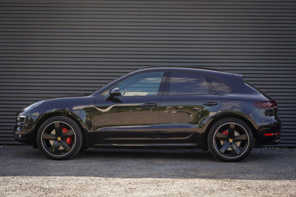 Porsche Macan 3.0 GTS / Pano / Leder / Luchtvering / NL Auto / 21''