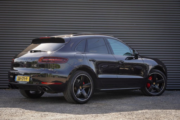 Porsche Macan 3.0 GTS / Pano / Leder / Luchtvering / NL Auto / 21''