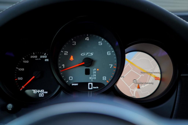 Porsche Macan 3.0 GTS / Pano / Leder / Luchtvering / NL Auto / 21''