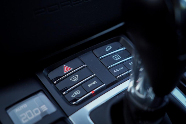 Porsche Macan 3.0 GTS / Pano / Leder / Luchtvering / NL Auto / 21''
